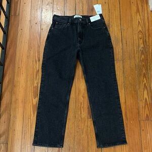 Abercrombie Ultra High Rise Ankle Straight Jean